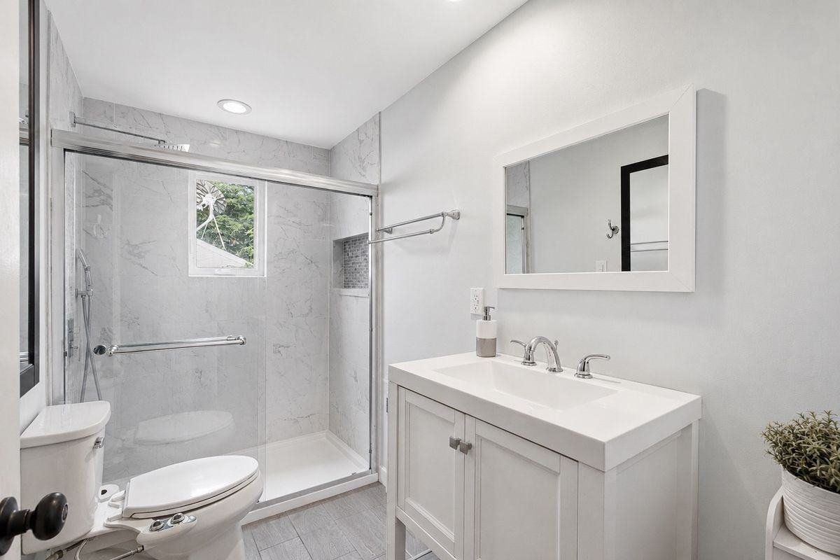 856 Bruce Dr - Photo 7 of 14