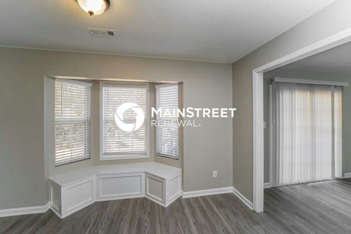 5113 Queens Castle Rd - Photo 6 of 16