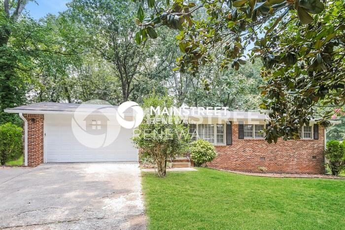 532 Stonewood Dr - Photo 3 of 17