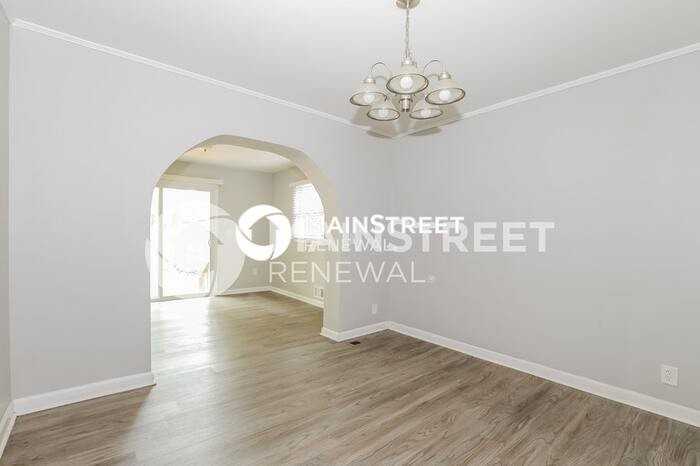532 Stonewood Dr - Photo 4 of 17