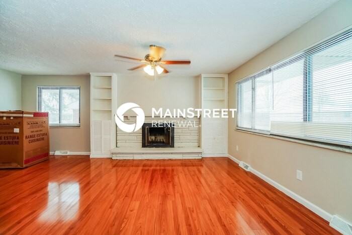 4338 Colby Ave - Photo 4 of 17