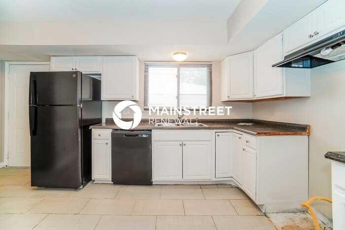 4338 Colby Ave - Photo 7 of 17