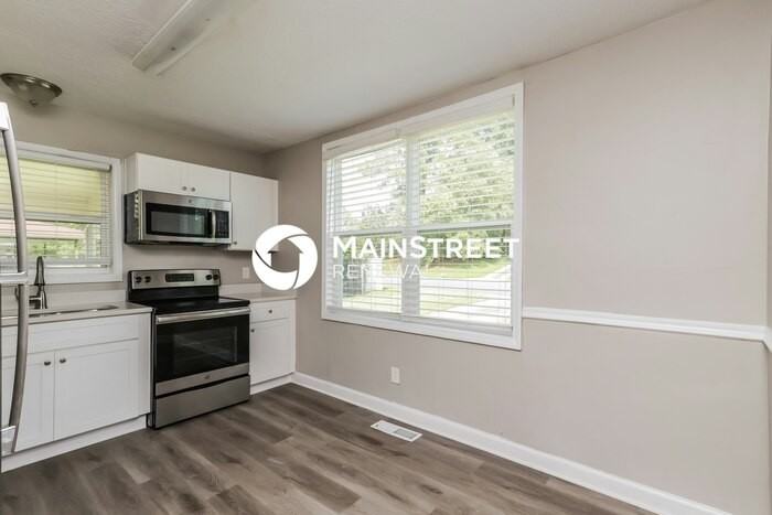 10725 Thrasher Rd - Photo 7 of 18
