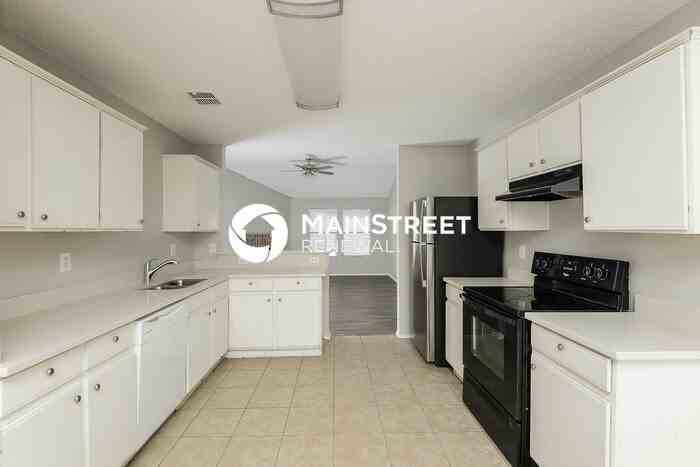 705 Langford Dr - Photo 7 of 16
