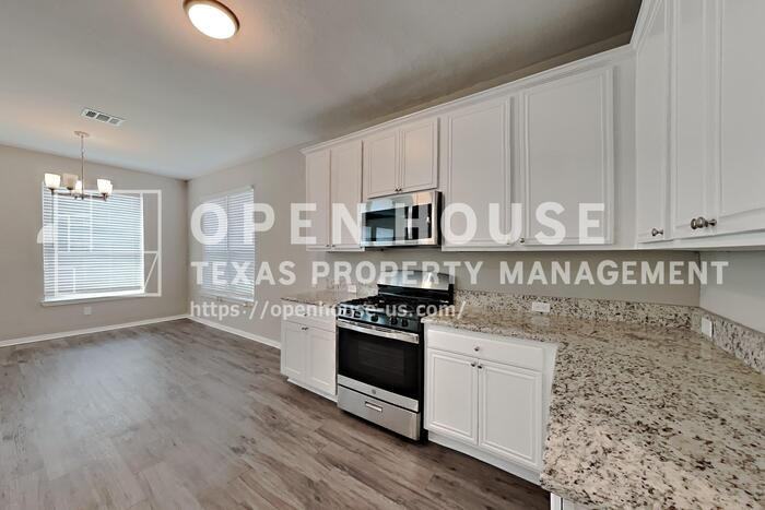 106 Rock Meadow Trl - Photo 7 of 25