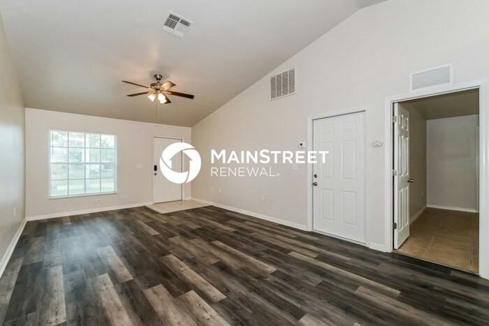 5015 Bywood St - Photo 3 of 16
