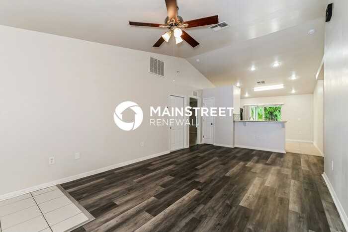 5015 Bywood St - Photo 5 of 16