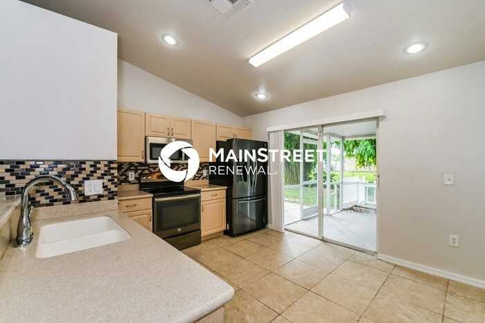 5015 Bywood St - Photo 7 of 16