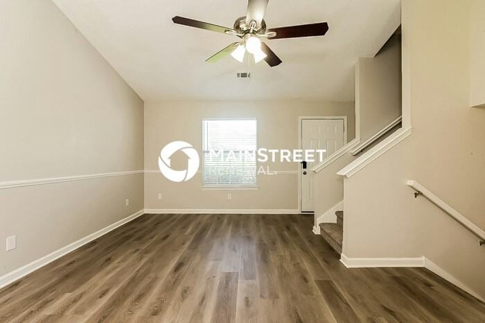 43 Bridlewood Ct - Photo 3 of 17