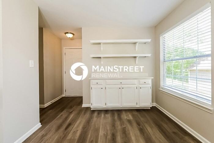 43 Bridlewood Ct - Photo 6 of 17