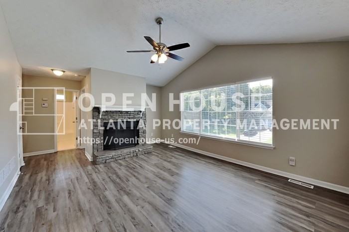 4504 Rushing Wind Ct - Photo 4 of 24