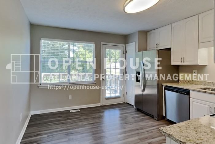 4504 Rushing Wind Ct - Photo 6 of 24
