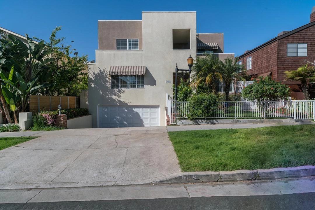 948 15th S - Photo 3 of 3