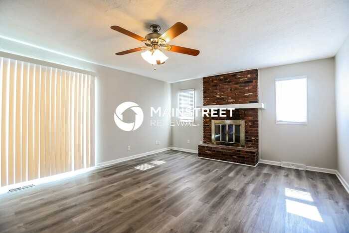 1008 Stafford Dr - Photo 7 of 17