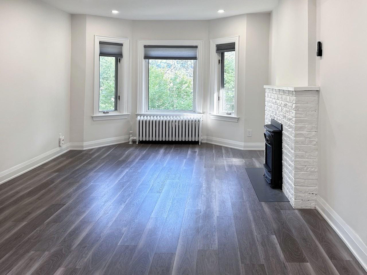 38 Keewatin Avenue #2w - Photo 2 of 12