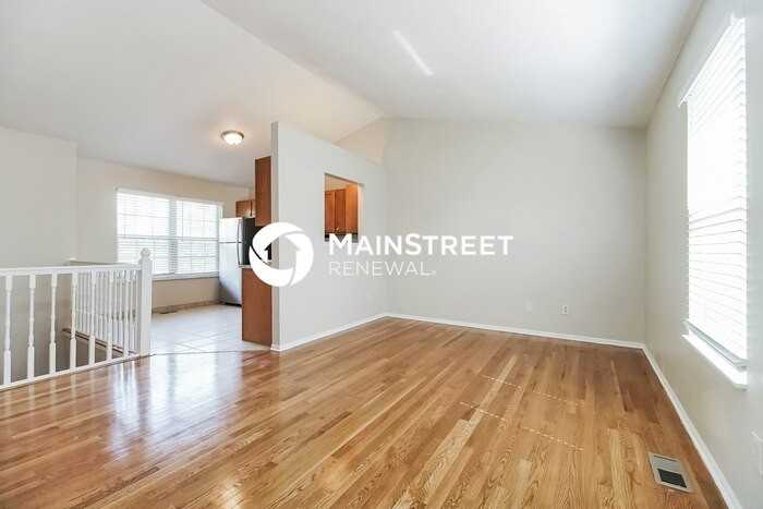 1574 Autumn Village Dr - Photo 5 of 17