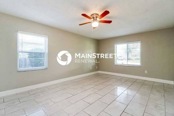 121 Sunlit Cove Dr Ne - Photo 3 of 16