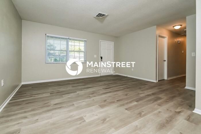 5743 Brook Loop - Photo 2 of 16
