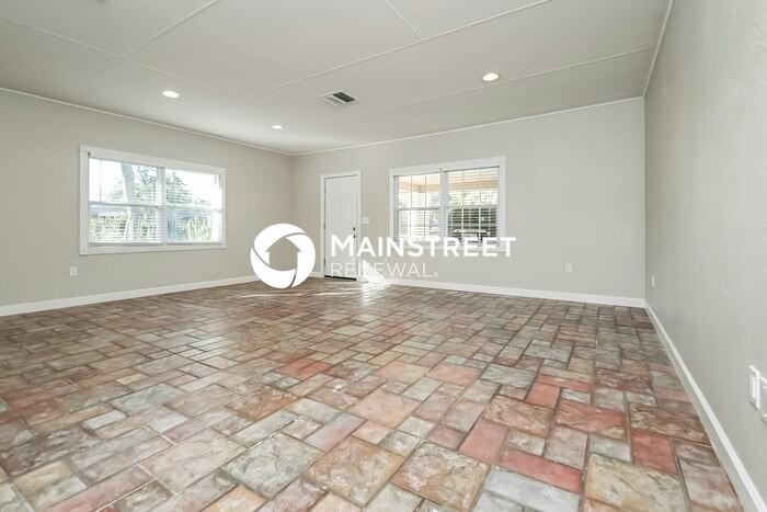 5743 Brook Loop - Photo 3 of 16