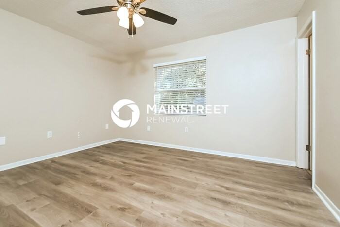 5743 Brook Loop - Photo 7 of 16