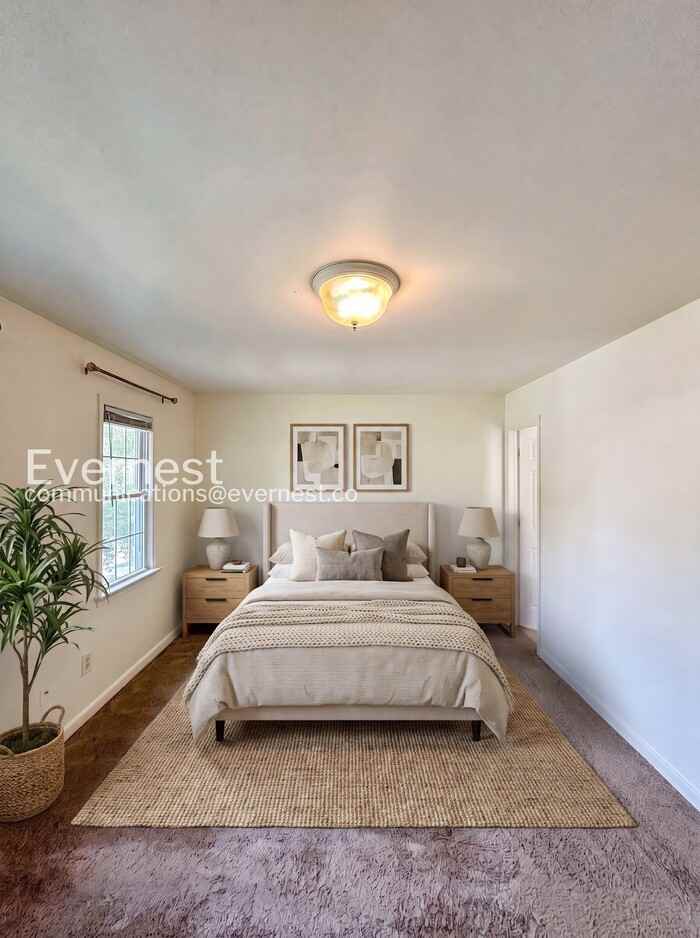 3202 1st Ave - Photo 4 of 25