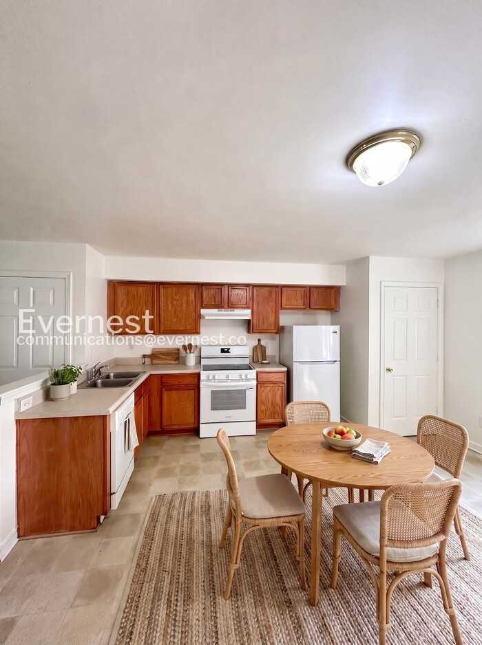 3202 1st Ave - Photo 5 of 25