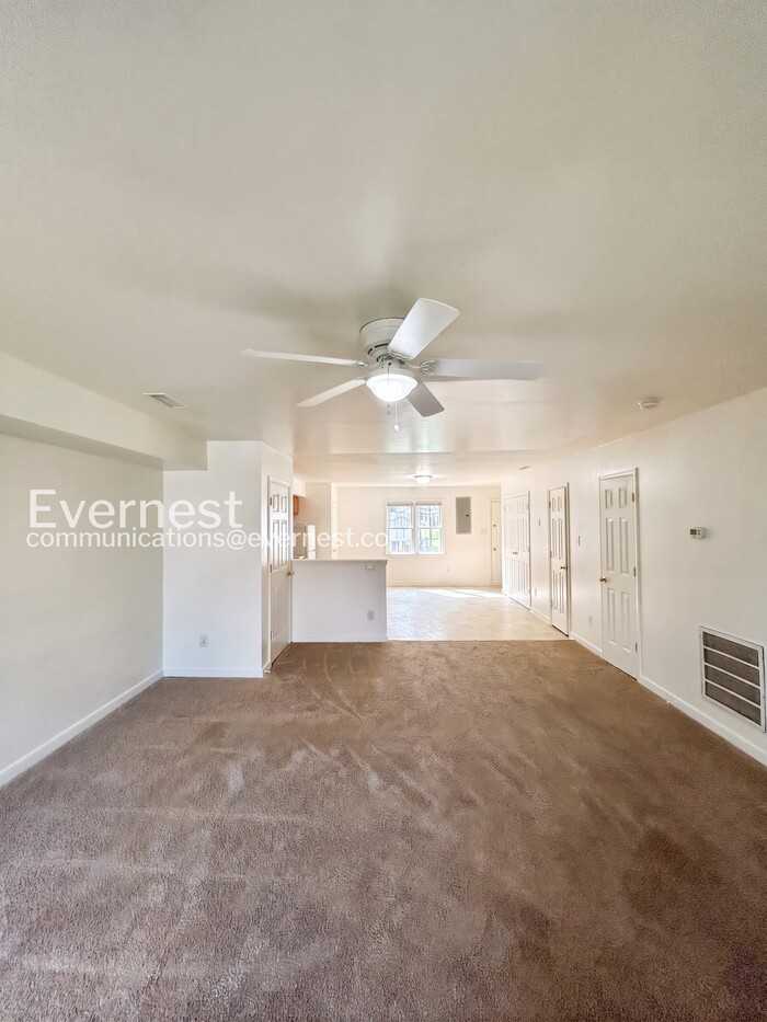 3202 1st Ave - Photo 7 of 25