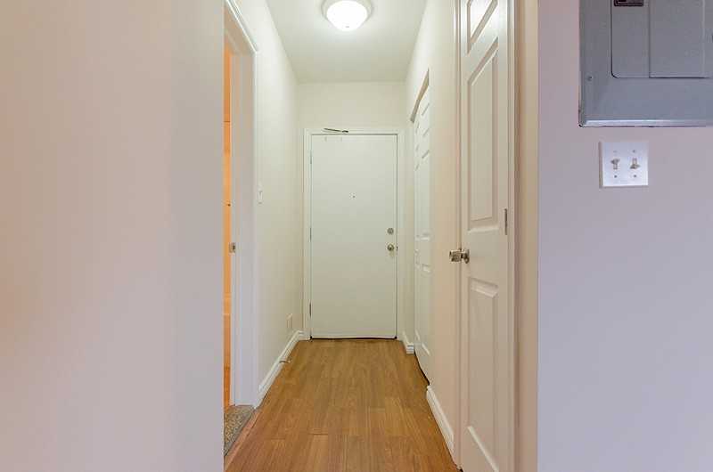 236 Jogues Street - Photo 6 of 10