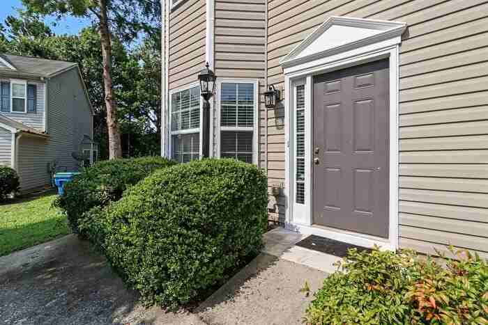 2673 Rocky Ct - Photo 3 of 25