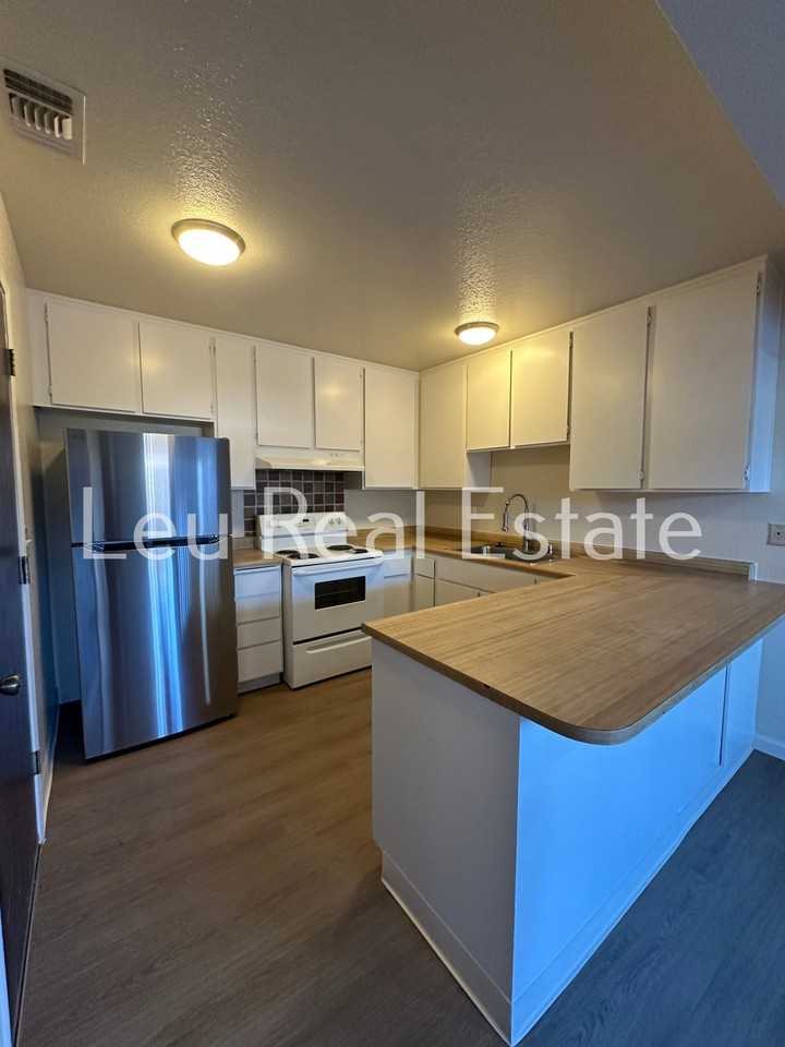 4541 Zachary Way #NA - Photo 2 of 13