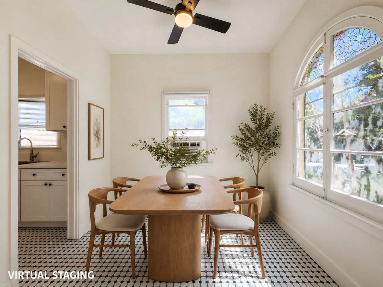 545 N Marengo Ave #7 - Photo 6 of 22