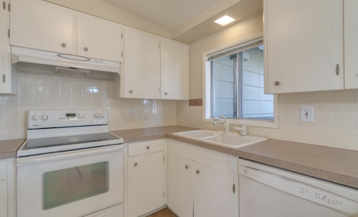 7435 Sw Hermoso Way #NA - Photo 5 of 17