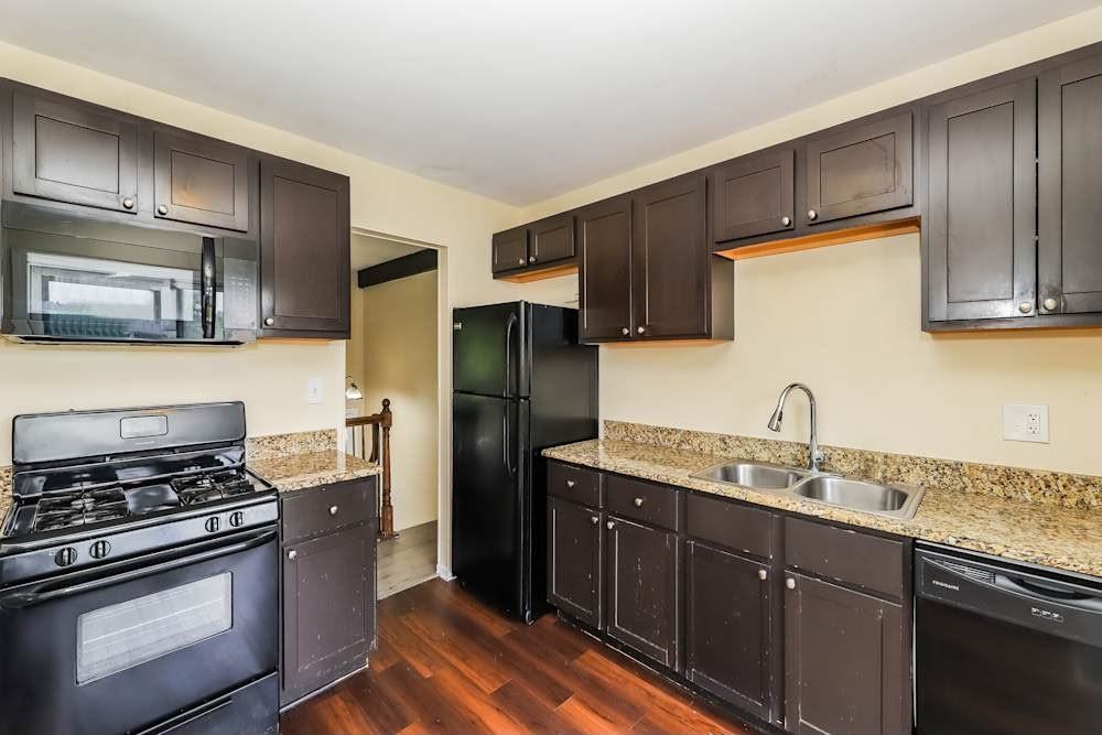8000 Natchez Ave #NA - Photo 2 of 5