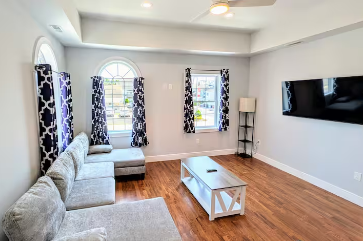 5217 Ventnor Ave #A - Photo 6 of 8