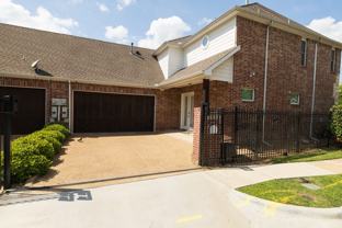 2833 Lee St #NA - Photo 1 of 1