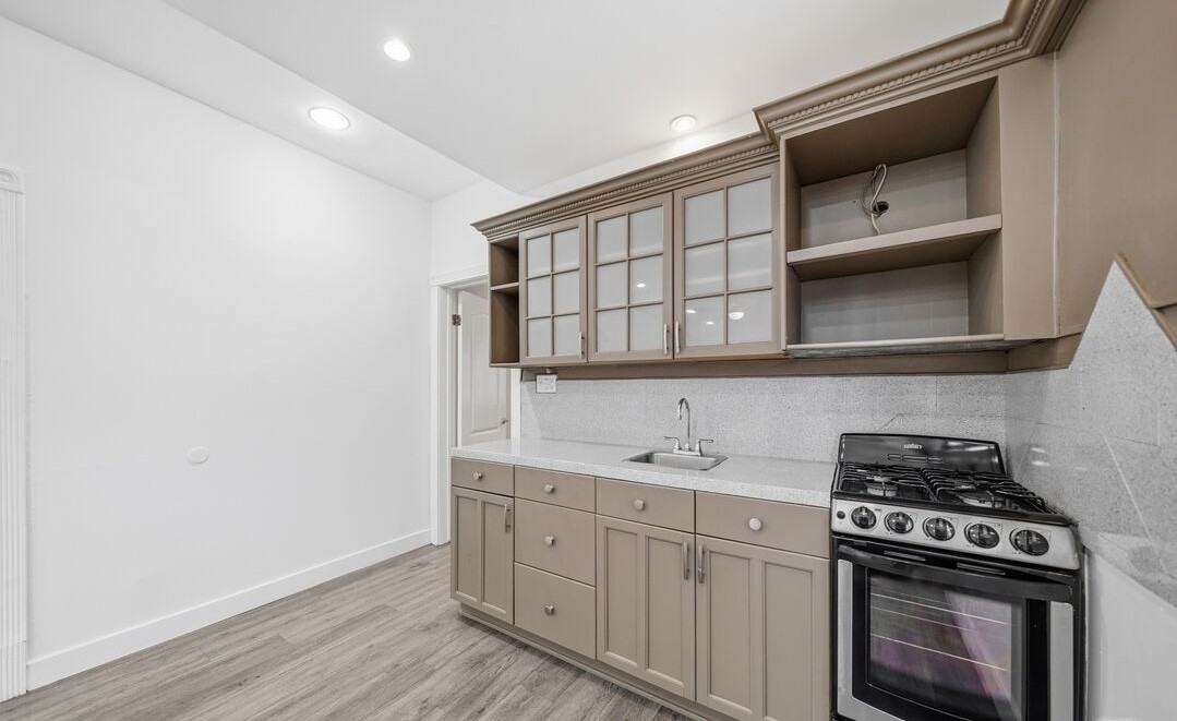 5760 Melrose Ave #5760 - Photo 7 of 13
