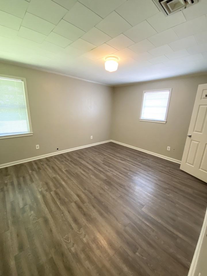 1115 S Washington St #NA - Photo 7 of 13