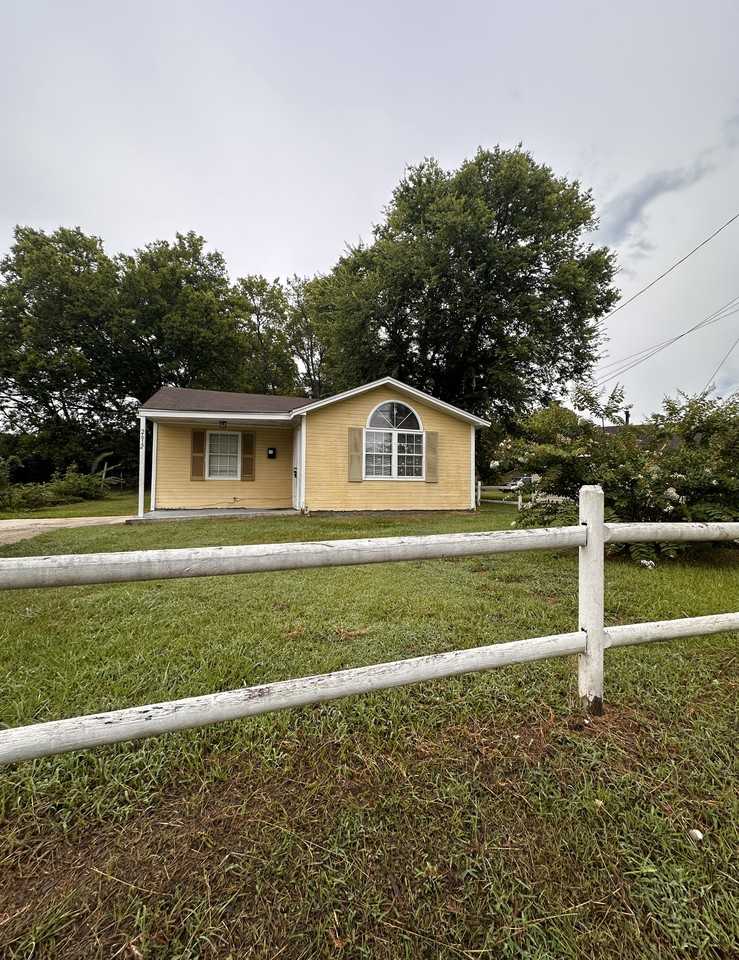 2612 Rutland St #NA - Photo 2 of 7
