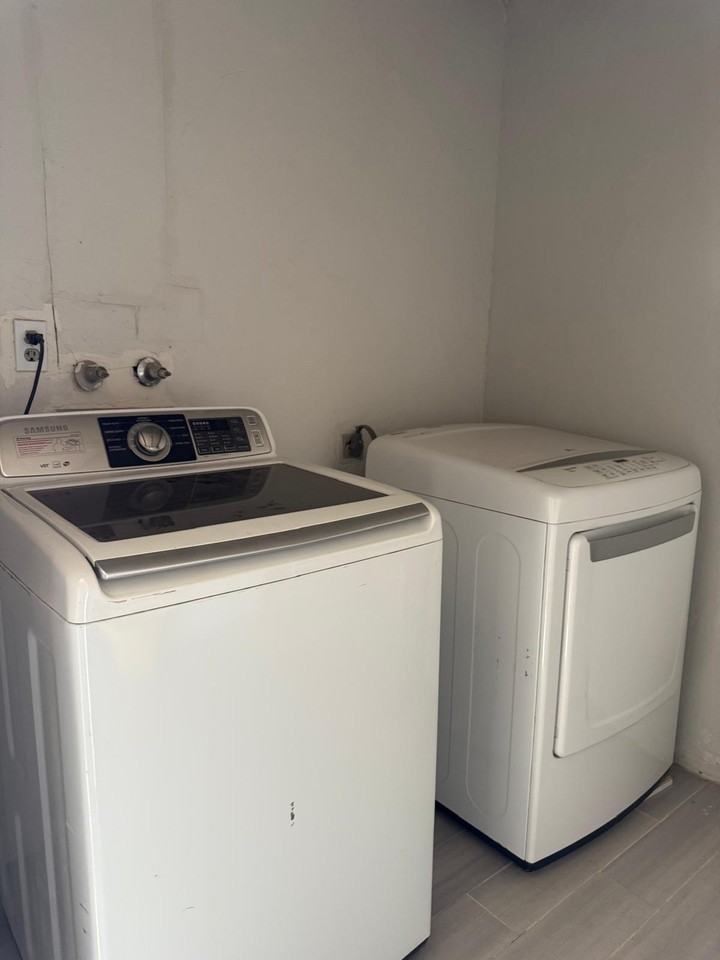 2317 E Pine St #NA - Photo 5 of 13