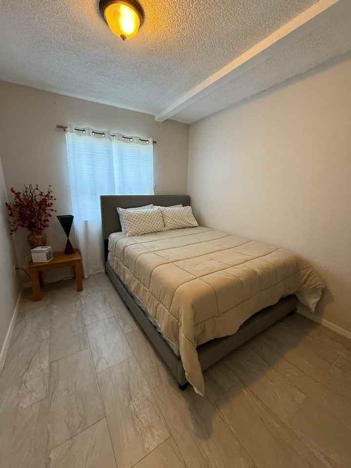 2317 E Pine St #NA - Photo 7 of 13