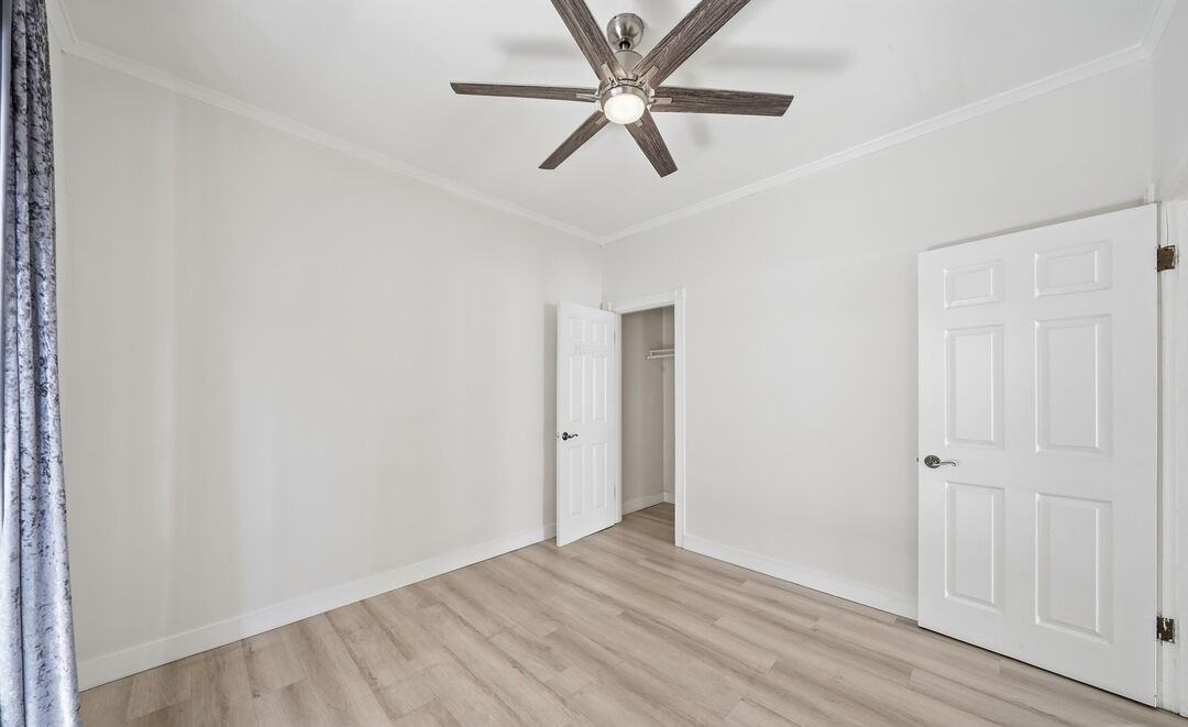 5754 Melrose Ave #5754 - Photo 3 of 14