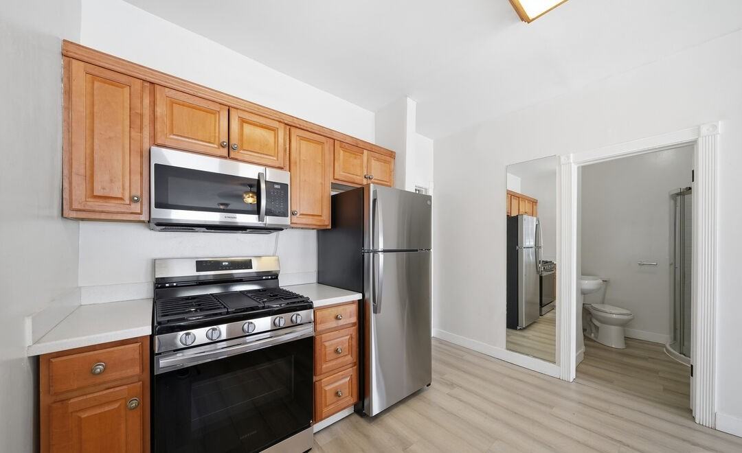 5754 Melrose Ave #5754 - Photo 5 of 14