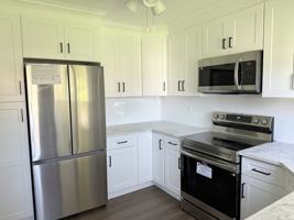 featured image of 123 E 10th St #1