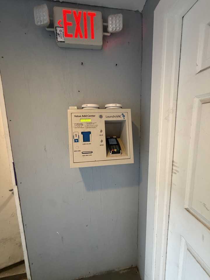 508 67th St #23 - Photo 7 of 9