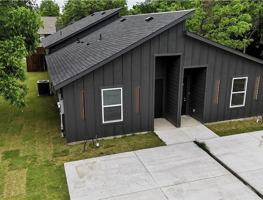 featured image of 2910 Bourland St #B