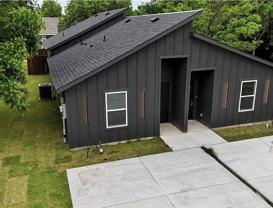 2910 Bourland St #B - Photo 1 of 1
