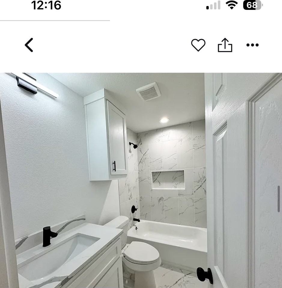 2910 Bourland St #B - Photo 7 of 9