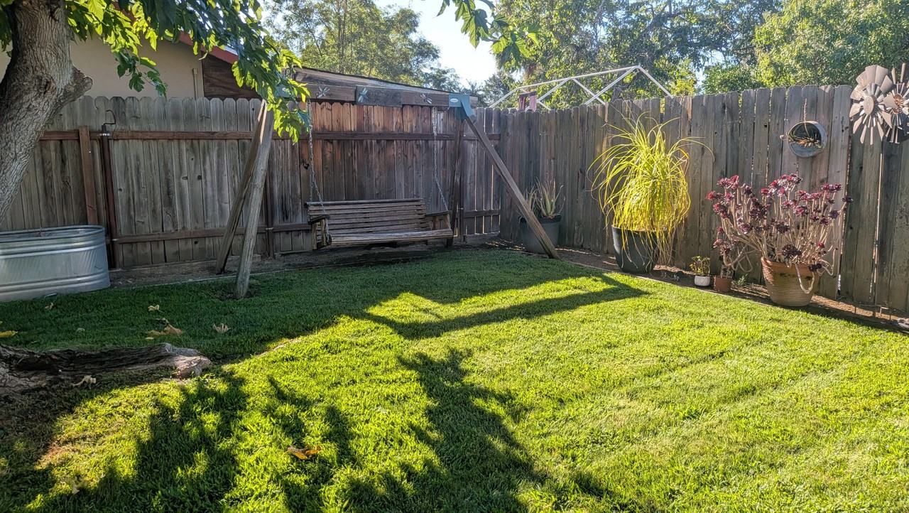 7626 Oak Grove Ave #NA - Photo 3 of 18