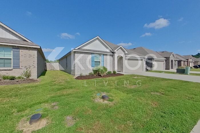 118 Santiago Ct - Photo 2 of 30