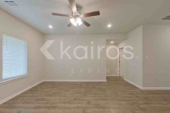 118 Santiago Ct - Photo 6 of 30